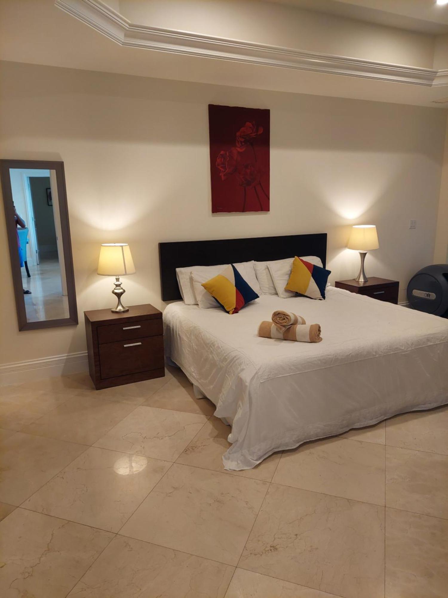 Appartement 403 Landmark Beachfront